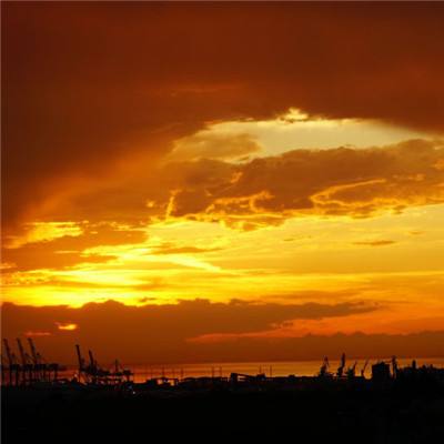 今天敢持刀闯中国使馆 明天呢